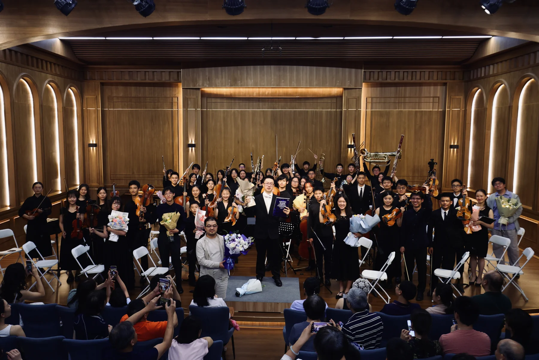 Unrestrained Orchestra — image 1
