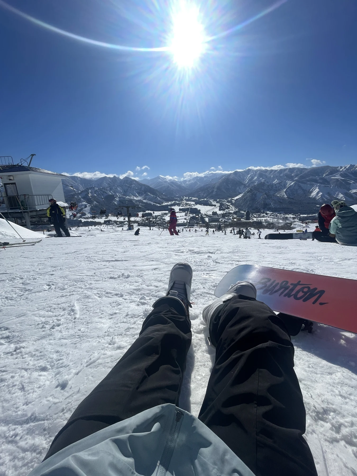 Snowboarding — image 1