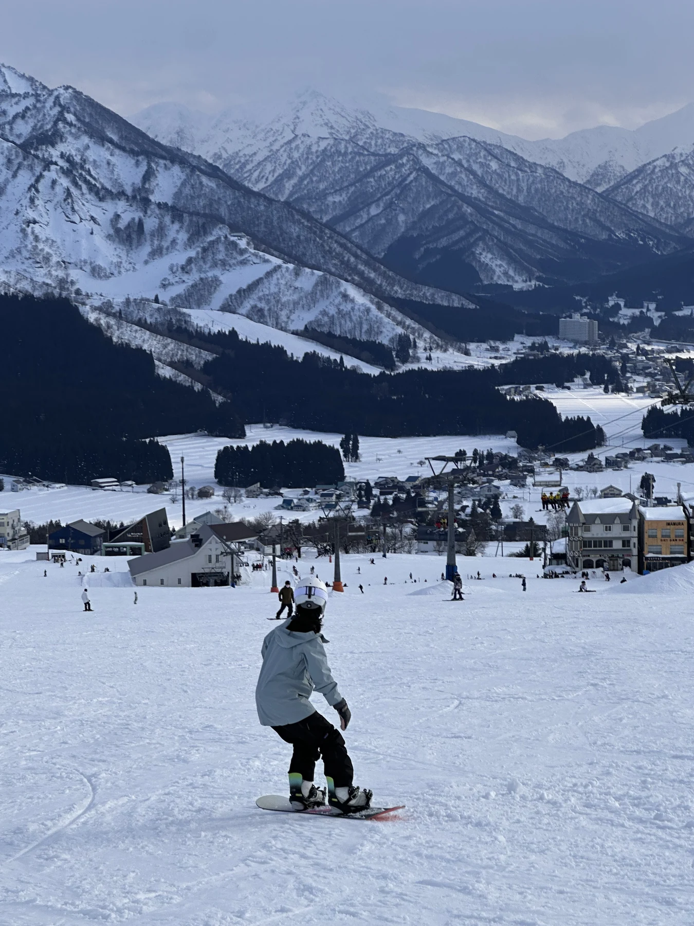 Snowboarding — image 6